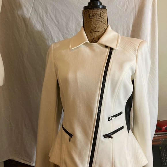 Cache Biker Jacket - Picture 2 of 4